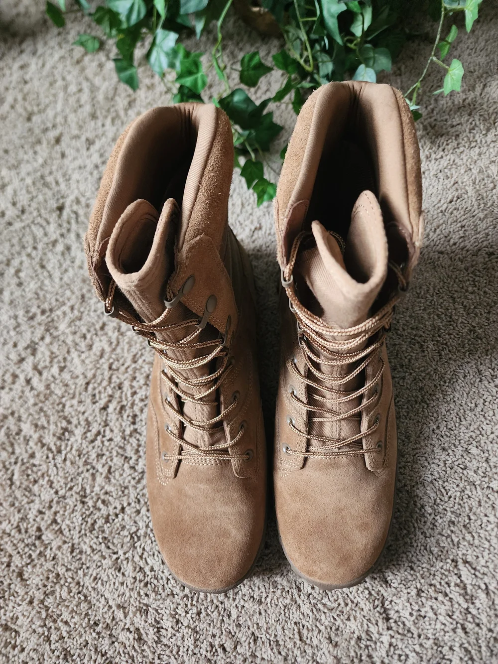 Rocky Men's S2V Leather Tactical Boots in Tan- DA PAM 670-1 Compliant